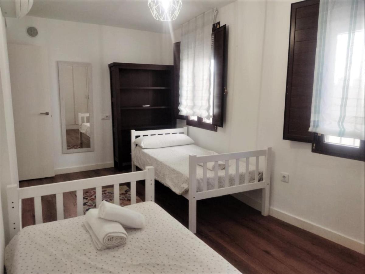 Home Sweet Home Junto A Mezquita / Wifi / Parking Kordoba Bagian luar foto